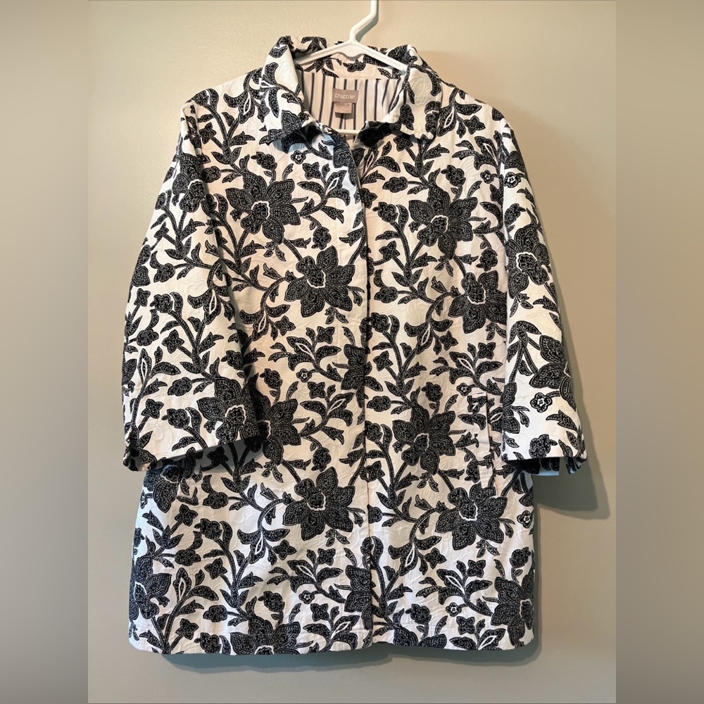 Women’s Chico Size 2 (12/14) Large black white paisley jacket coat button up